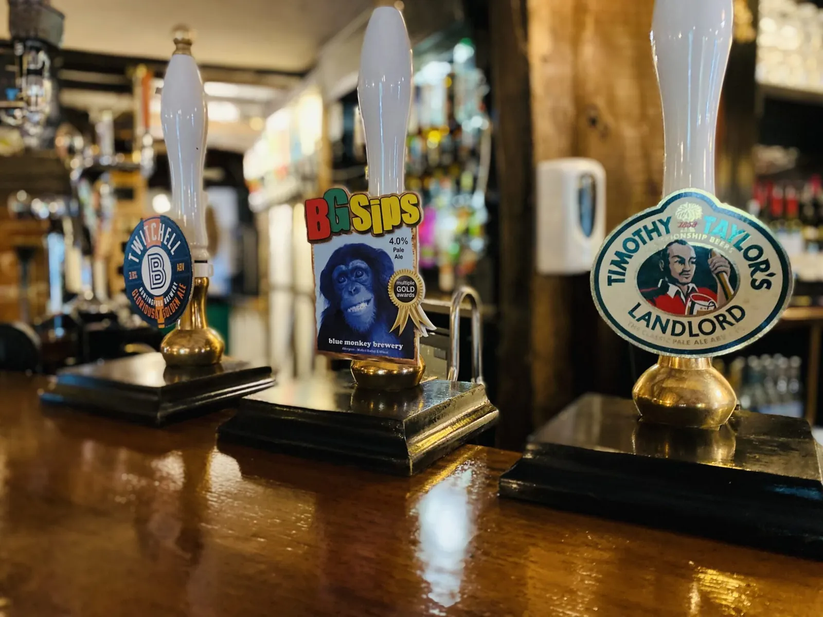 Ale pumps lined along the bar at The Horns