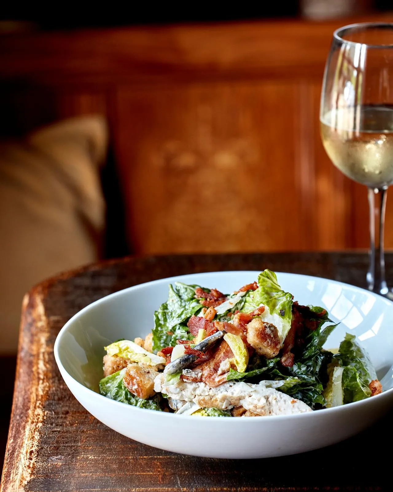 Lunch and a glass of wine at The Horns