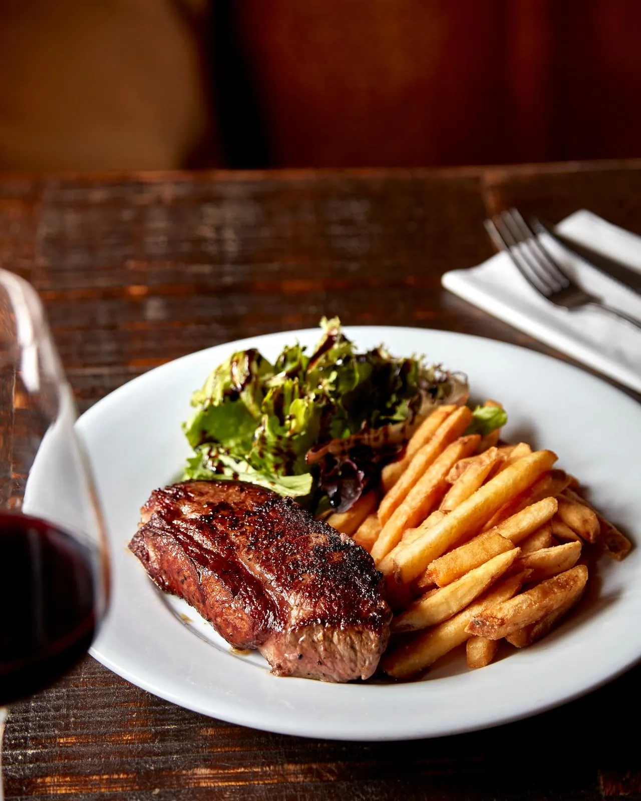 Steak and chips at The Horns